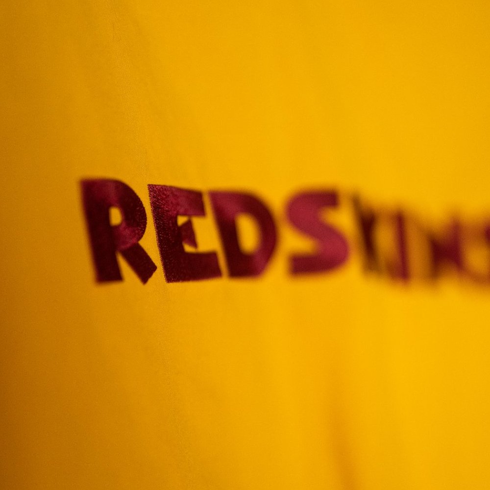 VIntage NFL Redskins Yellow Collection V-neck Pullover (XL) - Picture 3 of 8